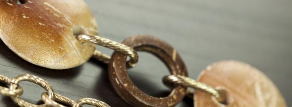 El truco casero para dejar la bisutería oxidada como nueva 92 Nunca lleves la bisutería a la playa