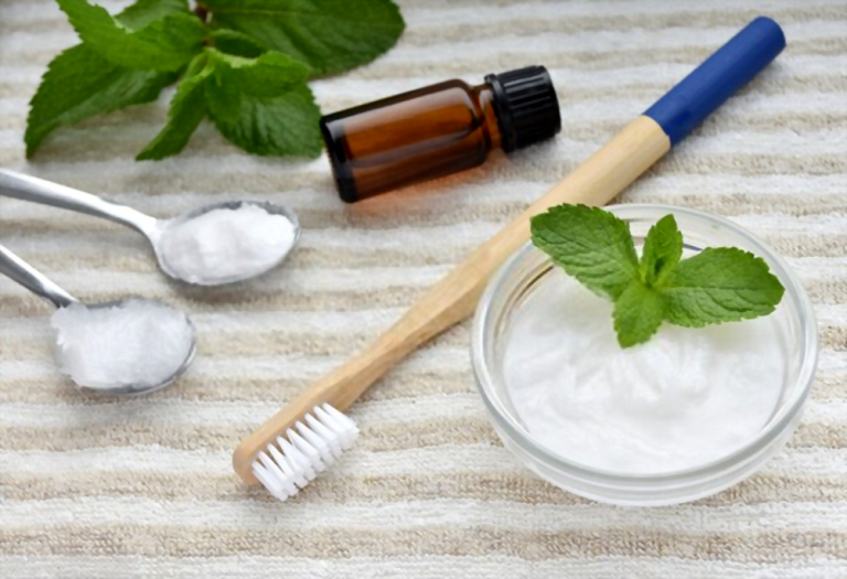 La receta para hacer una pasta de dientes casera y natural
