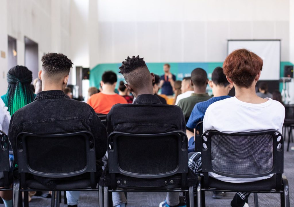 La Nueva Selectividad, El Examen De Lengua Y Literatura Que Vuelve Más Ignorantes A Los Alumnos