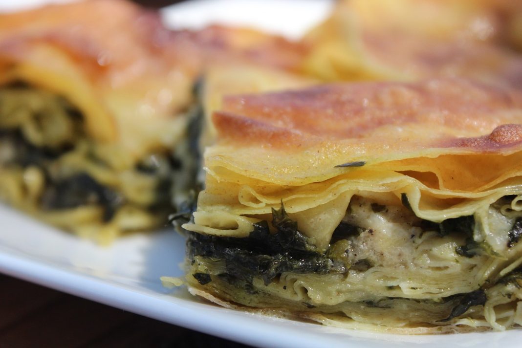 Qué es el borek que preparan en Tierra Amarga y cómo se hace