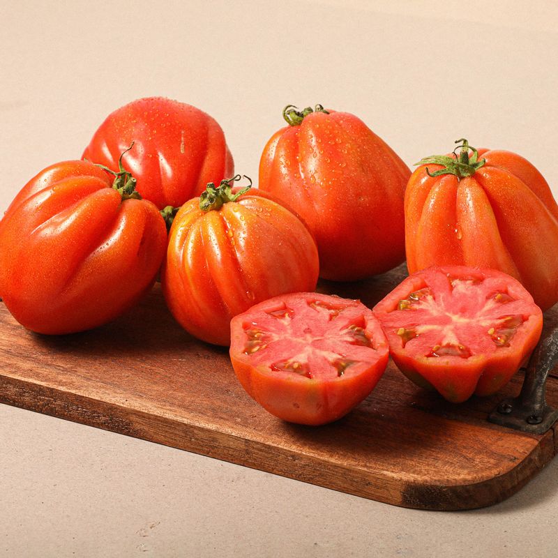 Tipo De Tomate Llamado Corazón De Buey 