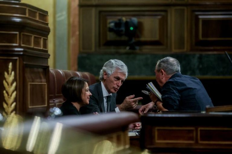 El Congreso despide a Suárez Illana destacando su «trato exquisito» y afán de concordia