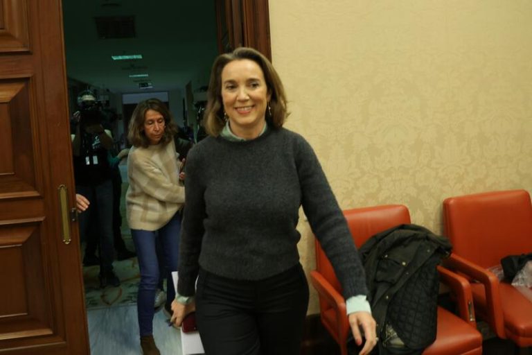 Cuca Gamarra critica en el Congreso la tramitación de la Ley Trans: «No se puede legislar a puerta cerrada»