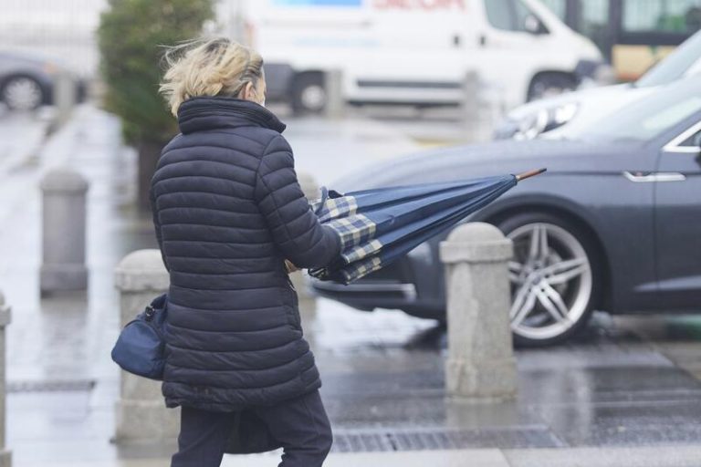 El viento, las lluvias o las olas tendrán este martes en riesgo al noroeste peninsular