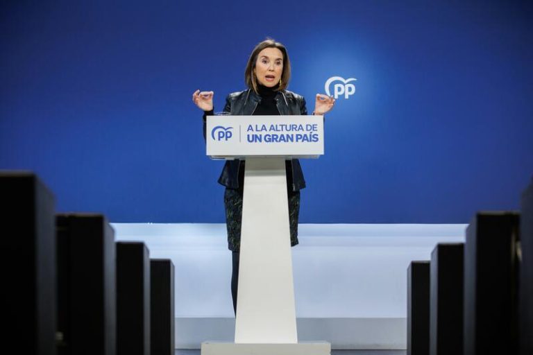 Gamarra dice que Sánchez no tiene credibilidad negando el referéndum