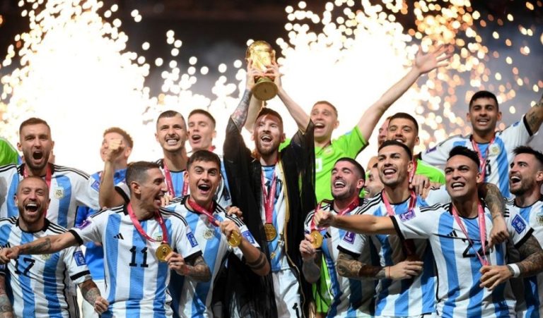 Argentina ‘toca la gloria’ al ganar el Mundial de Qatar después de 36 años