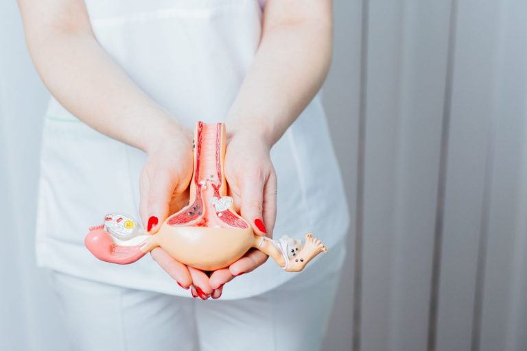 Cáncer de ovarios: síntomas que te avisan de que debes ir al médico