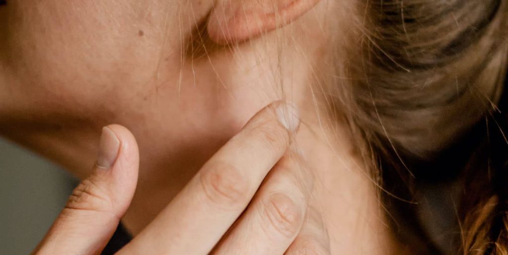 Cáncer De Tiroides: Estas Son Las Causas Que Lo Provocan