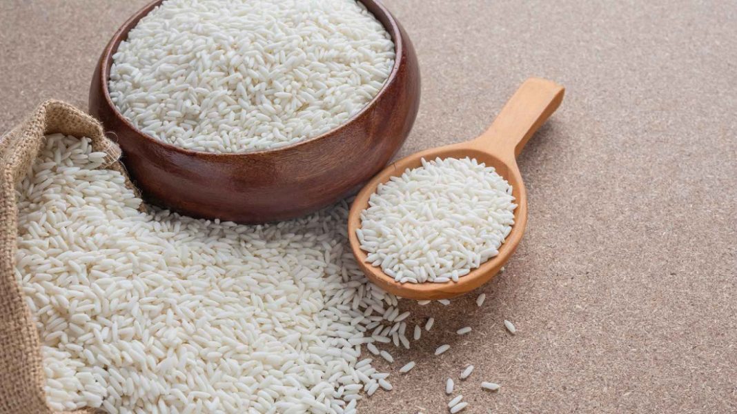 Cómo se prepara el agua de arroz