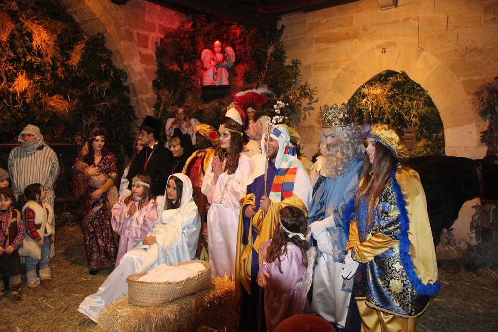 El Belén Viviente De Santillana Del Mar En Santander