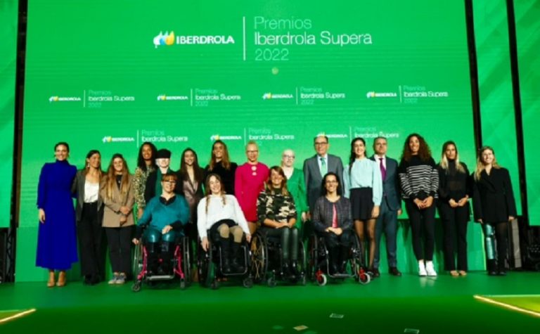 <strong></noscript>Los Premios Iberdrola Supera impulsan la igualdad con seis nuevos proyectos deportivos de mujeres y niñas</strong>