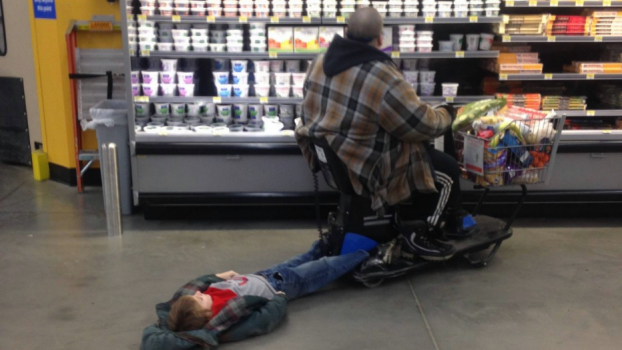 Gente Que No Debió Llevar A Sus Hijos De Compras