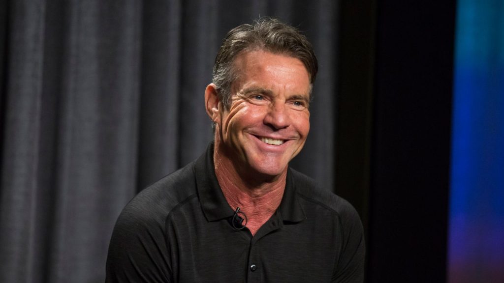 Dennis Quaid Elenco De Mundo Extraño