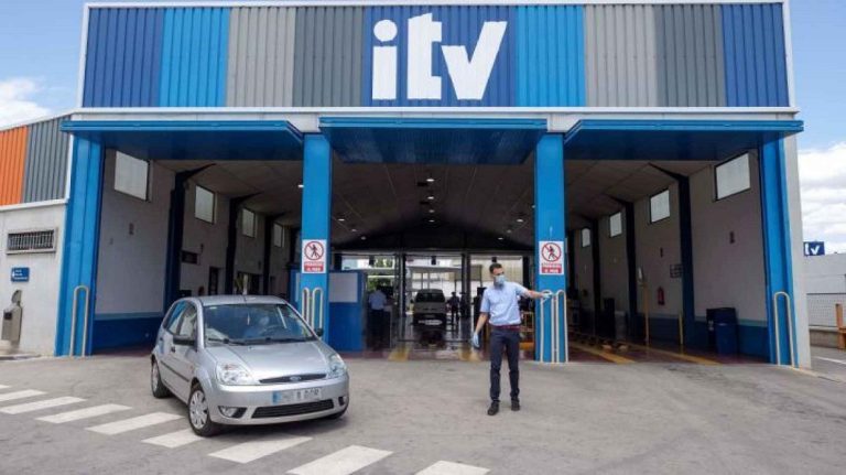 DGT: estos son los coches que se librarán de pasar la ITV en 2023