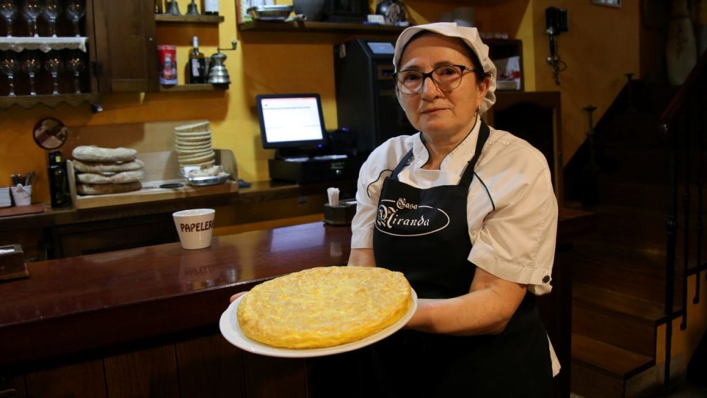 Isabel Gesto Y Ramón Rodríguez, De Restaurante O Cabo (A Coruña)