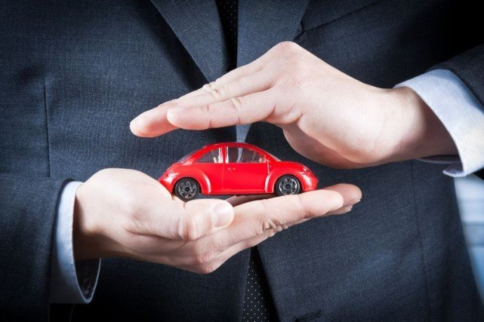 Seguro a todo riesgo, con franquicia, a terceros… este es el mejor seguro de coche