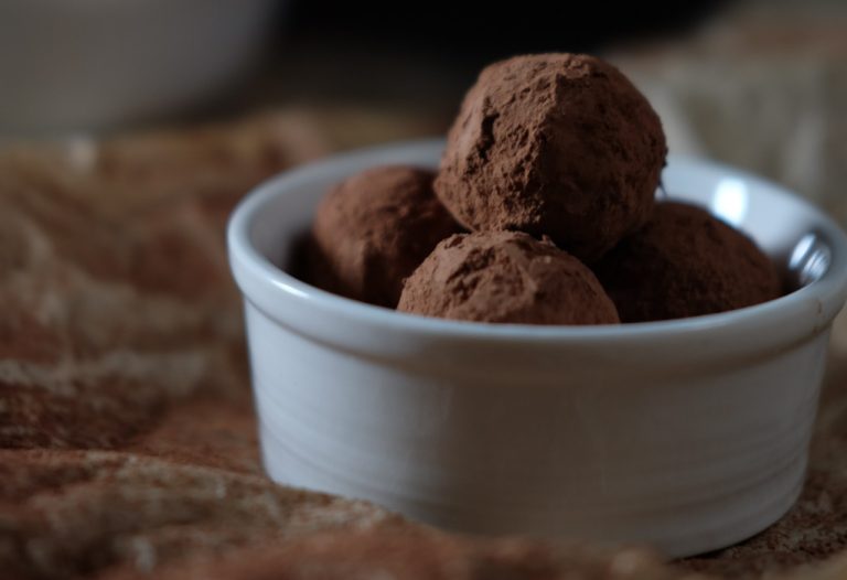 Sorprende a tu familia con las trufas de chocolate de Jordi Cruz