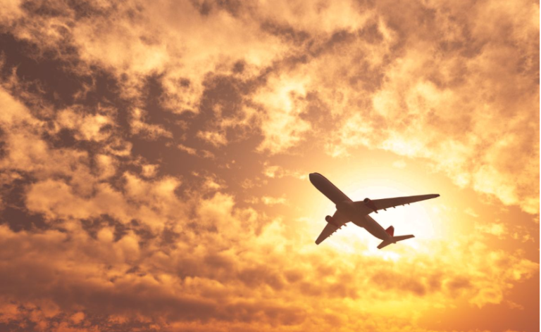La mitad de los españoles considera que la tecnología de cero emisiones es la mejor opción para una aviación más verde