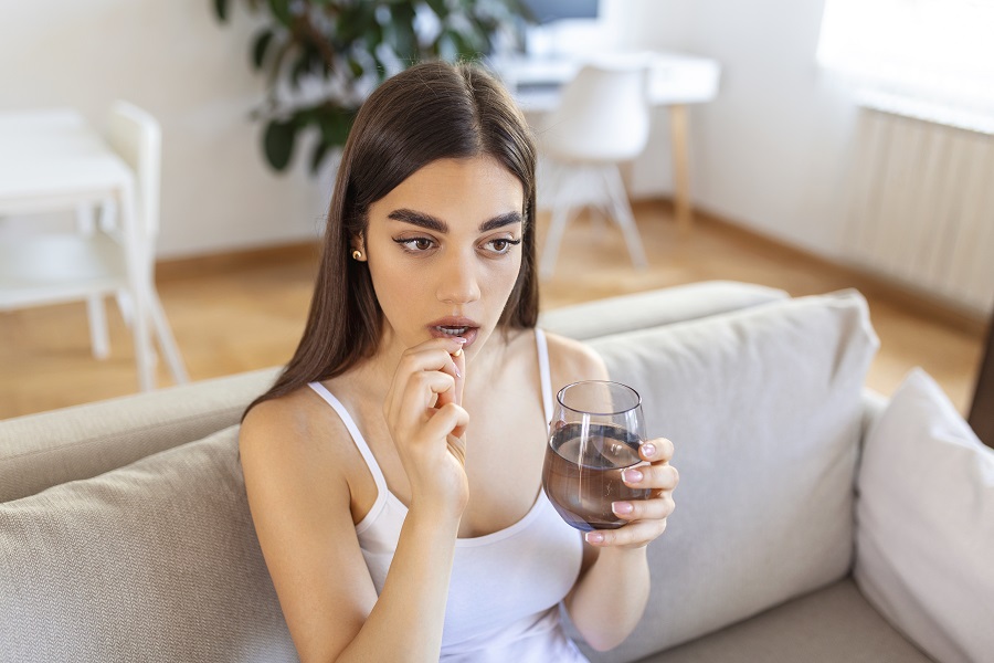 Codeína para aliviar el dolor en mujer