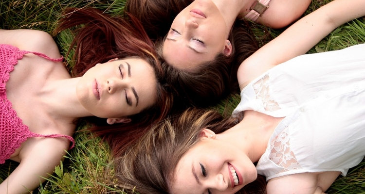 Las 4 Señales Que Te Indican Que Tienes Una Falsa Amistad Con Alguien 1 Fórmulas Secretas Para Mantener Todo Tipo De Relaciones