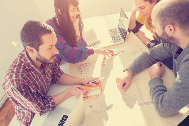 Israel Huerta y su equipo de expertos ofrecen servicios de marketing digital