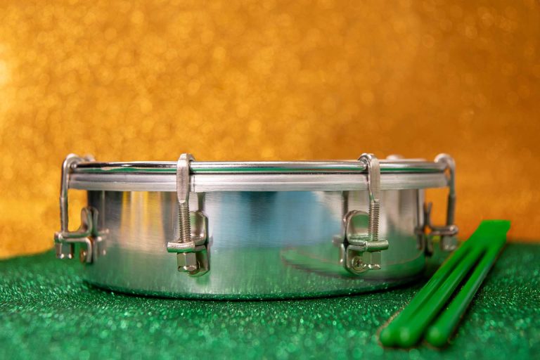 ¿Cuál es el origen y el uso del tamborim?, por Percuforum
