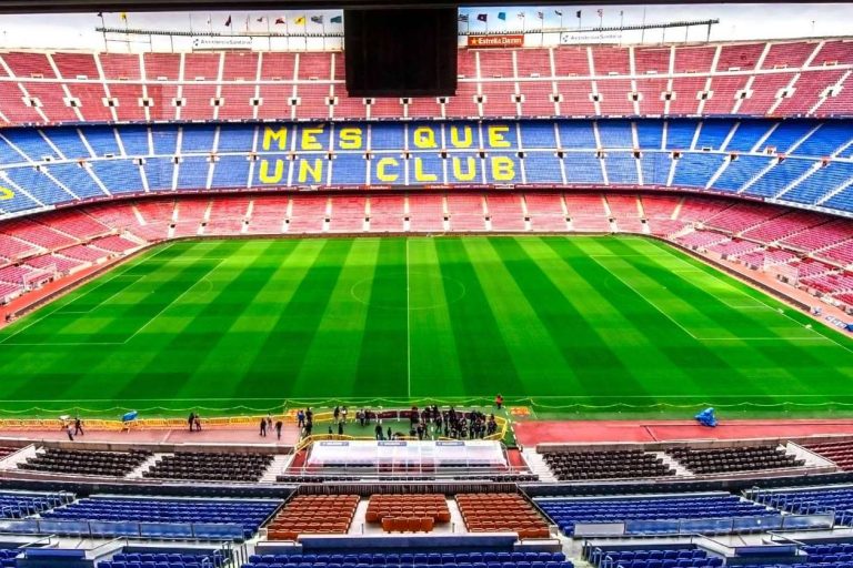 Football Host vende entradas para el próximo clásico Barcelona-Real Madrid