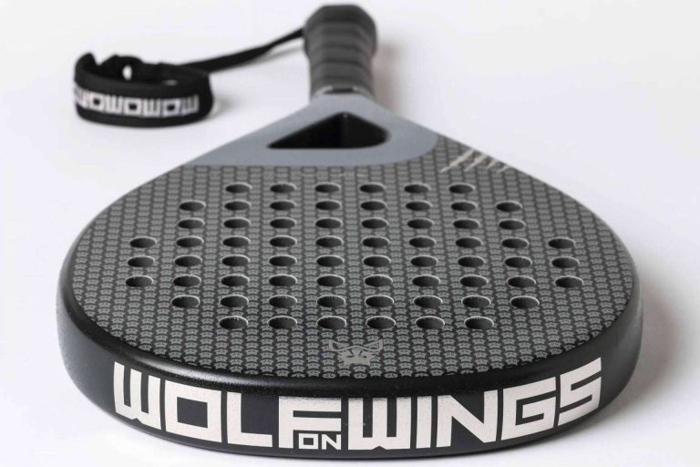 El auténtico éxito de ventas estas navidades de la pala de pádel de Wolf on Wings