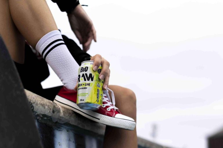 La bebida ecológica española RAW Super Drink está siendo un auténtico éxito de ventas en todos los supermercados