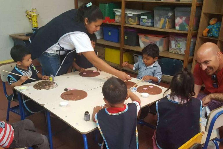 El voluntariado internacional y sus beneficios, de la mano de la ONG Cooperatour