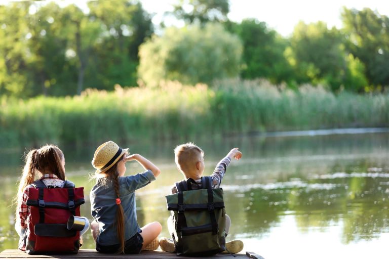Los niños disfrutan y aprenden habilidades personales en el campamento Aventurarte