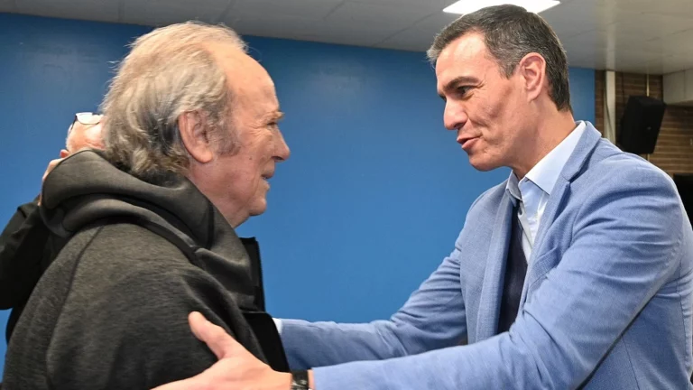 Sánchez da un giro a su política proclamándose «garante de la Constitución» con sus leyes anticrisis