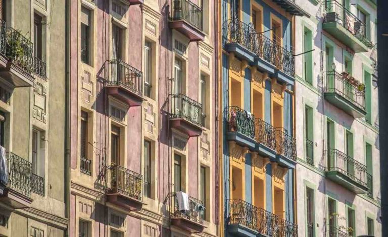 Sánchez se da cuenta 5 años después de llegar a Moncloa que la vivienda es un problema