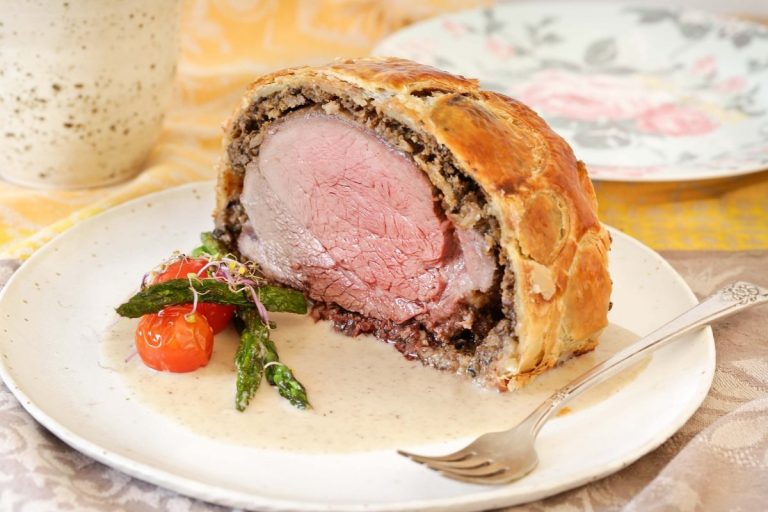 Solomillo Wellington: el tiempo que debes cocinarlo para que salga poco hecho