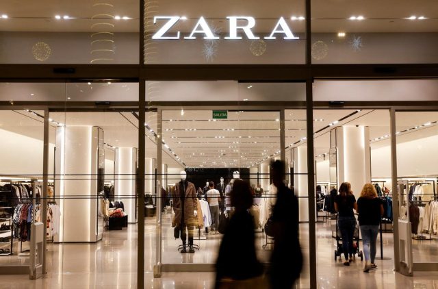 Los botines de tachas de Zara con los que es imposible pasar desapercibida