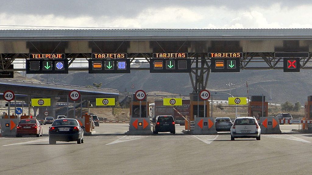 Las Autopistas, Un Lujo Solo Para Ricos En 2023: Suben Los Peajes Un 4%