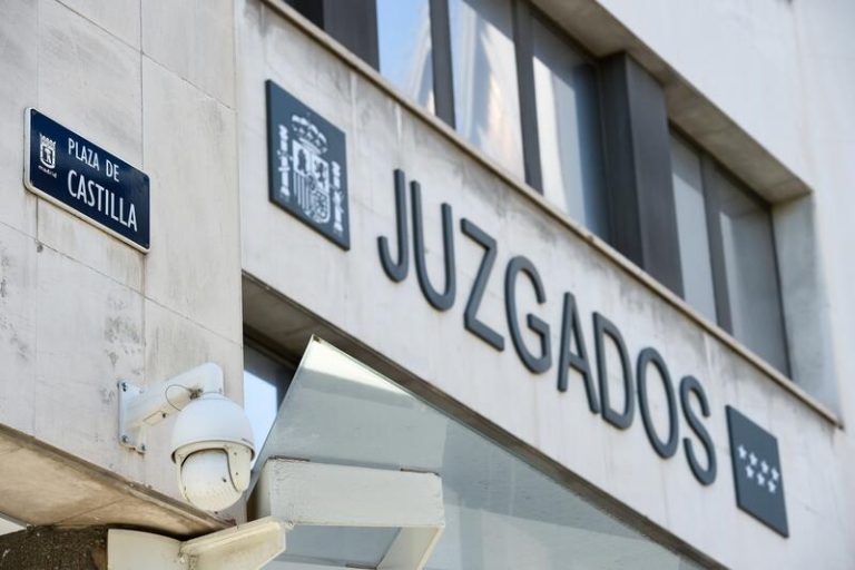 Archivada una denuncia contra una supuesta trama de trata que operaba en Usera (Madrid)
