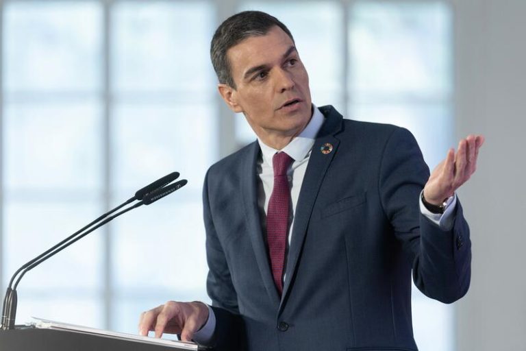 El Gobierno justifica sus asesores y los compara con administraciones del PP como Madrid y Andalucía, con ratios mayores