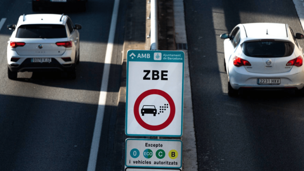 200 Euros: La Nueva Multa De La Dgt En La Que Caerán Muchos