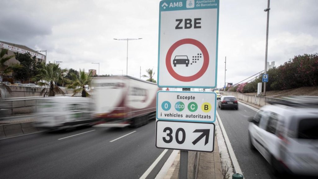 200 Euros: La Nueva Multa De La Dgt En La Que Caerán Muchos