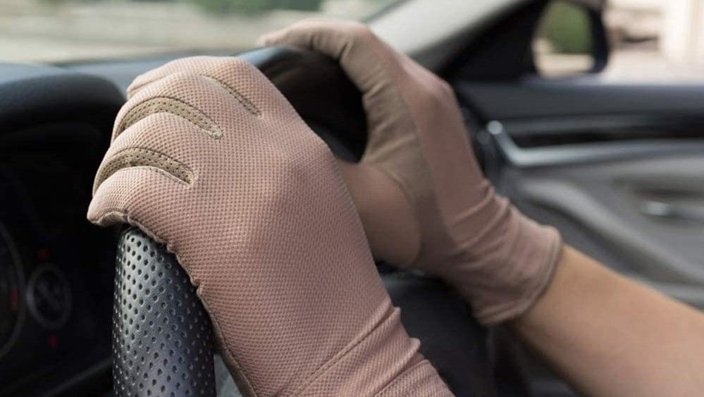 Algunas De Las Marcas Más Famosas Y Sus Líneas De Guantes Para Conducir