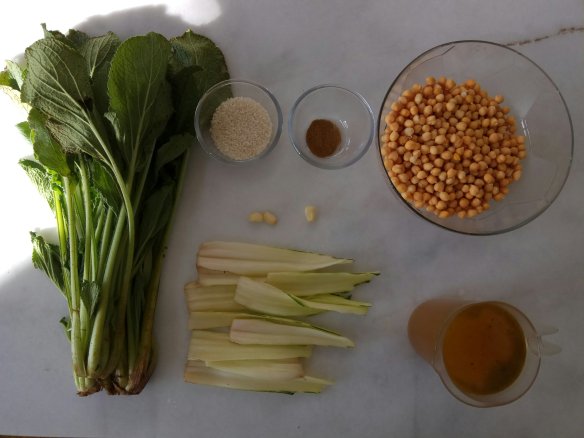 Borraja con garbanzos más fácil y rápido que el potaje, e igual de rico