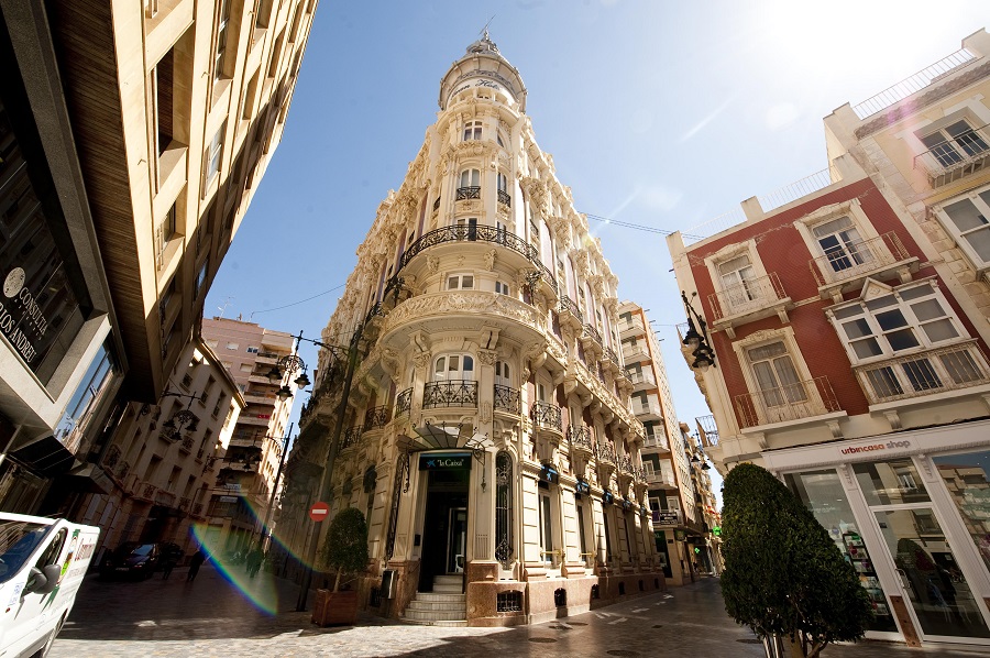 Las Joyas De Gaudí Que Puedes Visitar Sin Ir A Cataluña