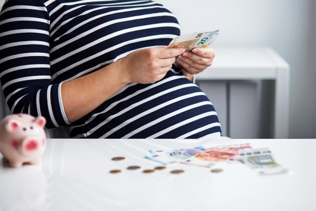 Deducción Por Maternidad