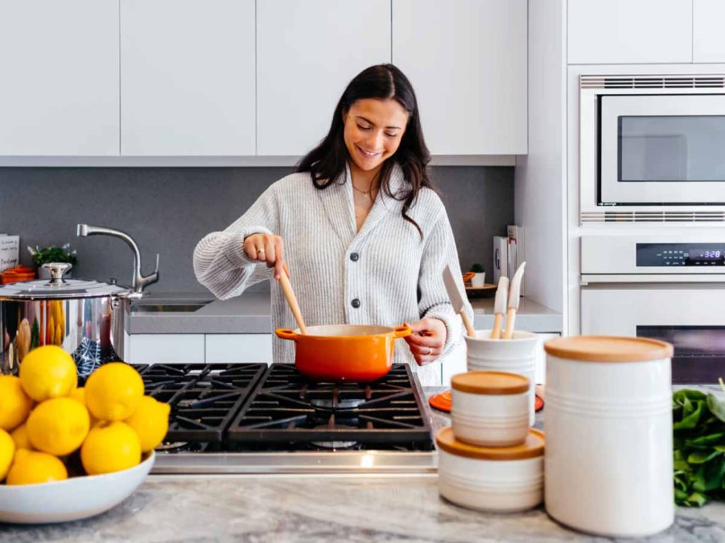 Deja Cocer Y Añade Los Otros Ingredientes