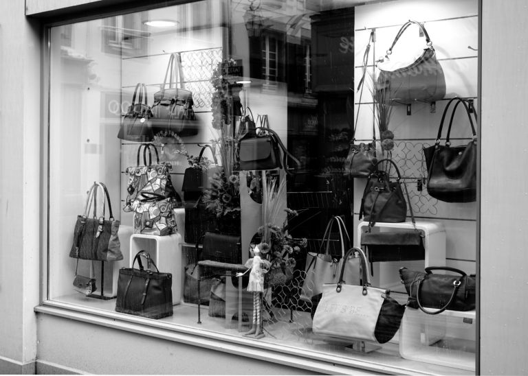 El bolso mini de oferta en Zara que combina con todo este invierno