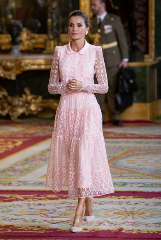 Look De La Reina