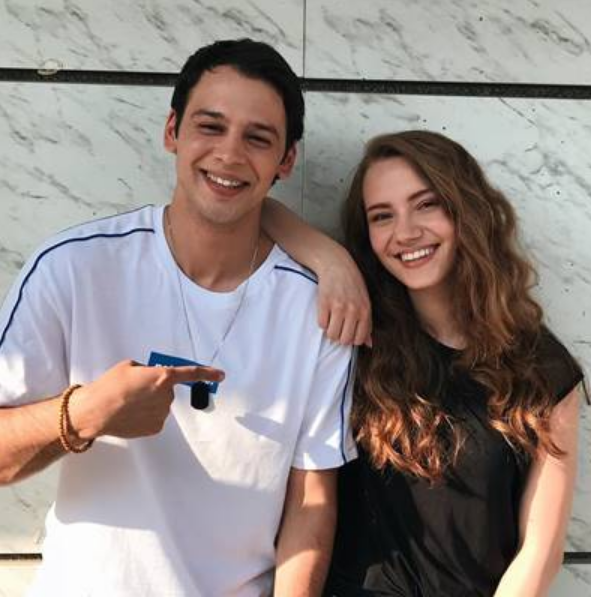 Hermanos Así Son Sus Parejas Fuera De La Pantalla