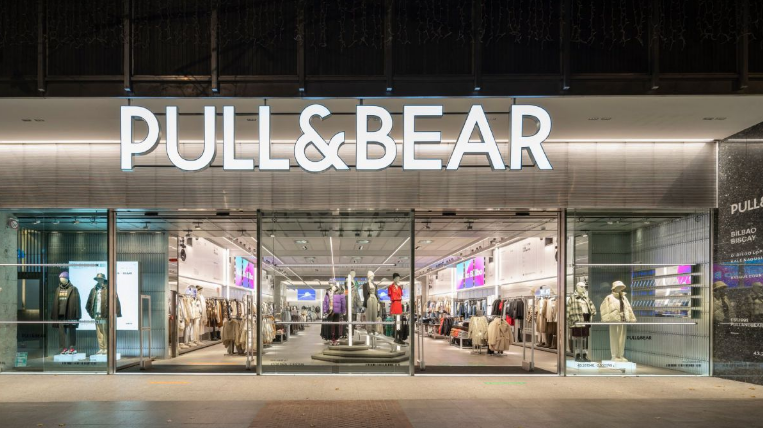 Pull&Bear el vestido primaveral por 15,99 euros más sexy y ponible
