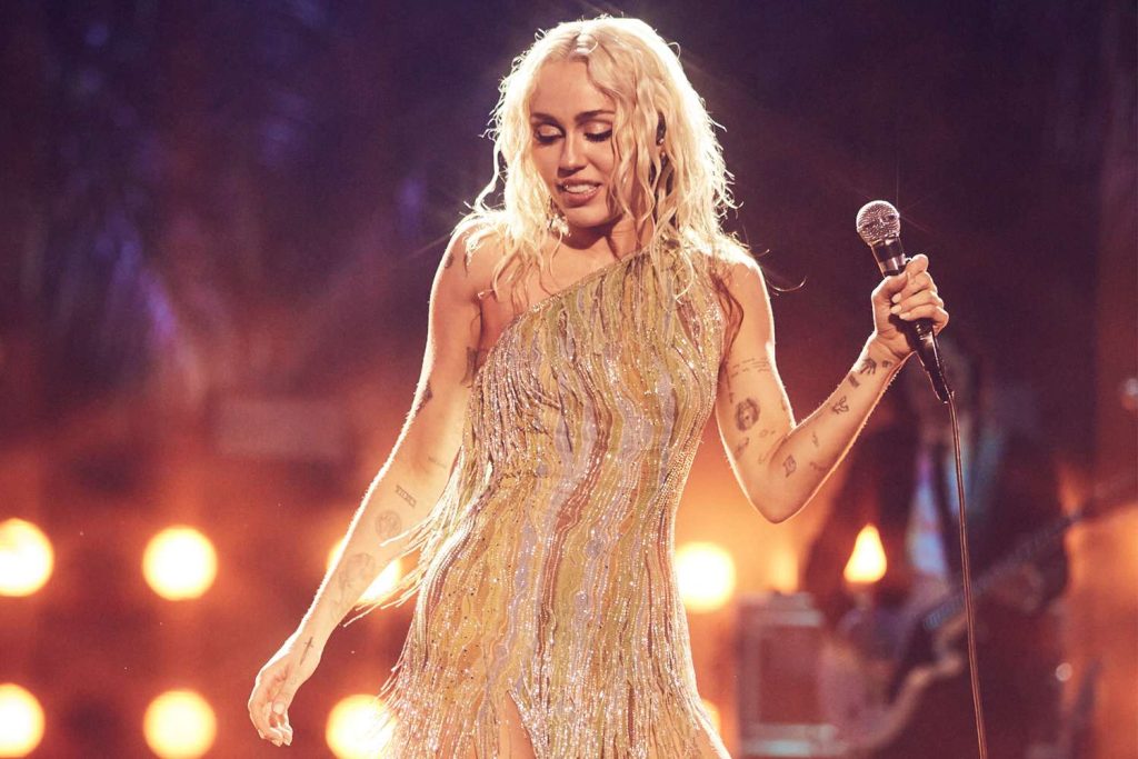 Un ‘Shakira’: Los Artistas Que Se Vengaron De Sus Ex En Sus Canciones
